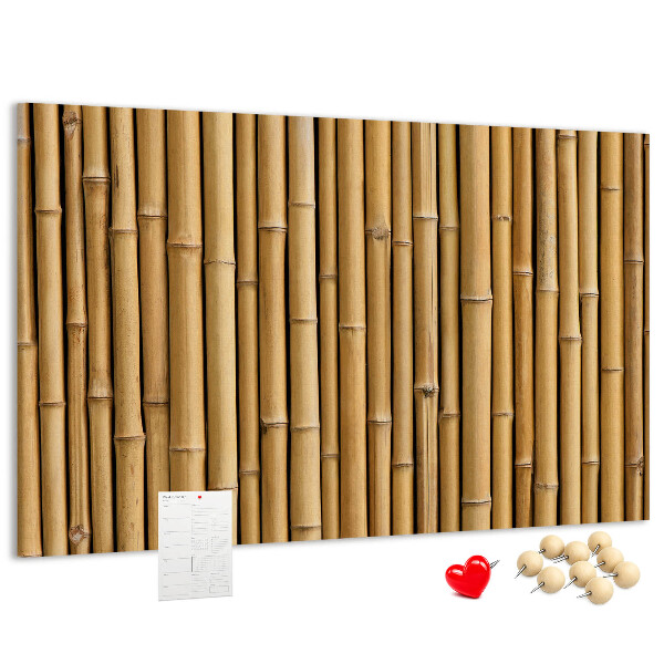 Korktafel mit natürlichem Bambusholz-Hintergrund