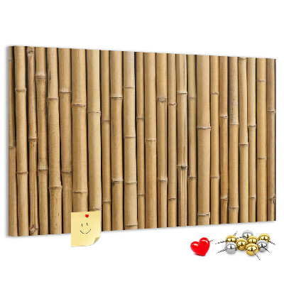 Korktafel mit natürlichem Bambusholz-Hintergrund