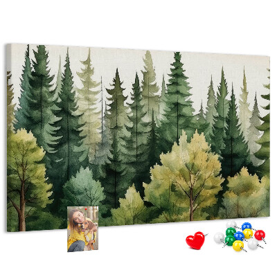 Kork-Pinnwand mit Waldlandschaft und grünen Bäumen
