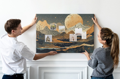 Korktafel mit Berglandschaft und Mondmotiv