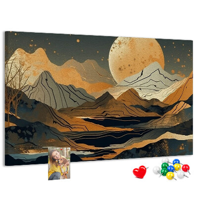 Korktafel mit Berglandschaft und Mondmotiv