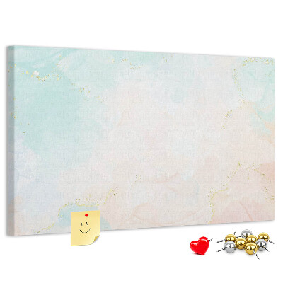 Korktafel mit zarten Pastellpunkten und goldenen Akzenten