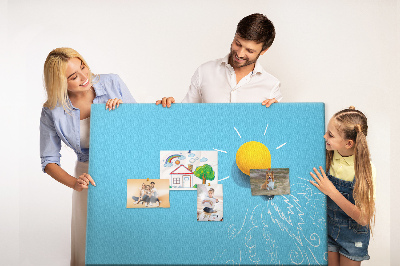 Korktafel mit Leuchtmittel im Glühbirnen-Design mit Explosionseffekt