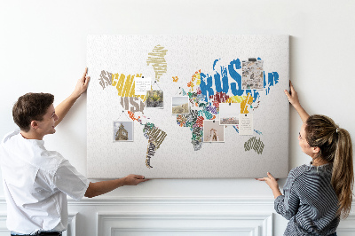 Weltkarte mit Ländernamen mit Korkrückwand