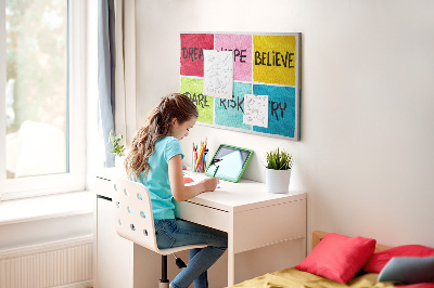 Bilder mit Korkrückwand farbenfrohe Karten mit inspirierenden Slogans