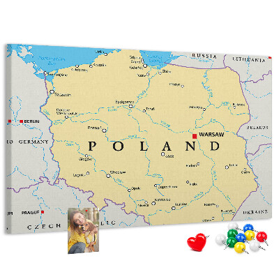 Korktafel mit einer Karte von Polen und hervorgehobenem Warschau