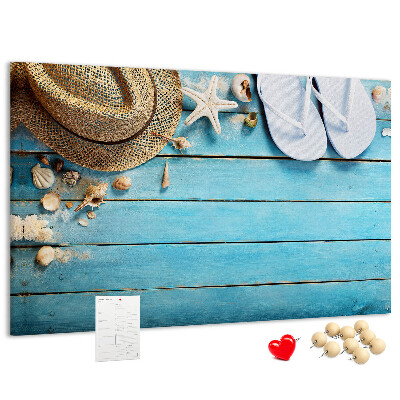 Korkbild sommerliche Strandaccessoires bei Sonnenschein