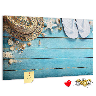 Korkbild sommerliche Strandaccessoires bei Sonnenschein