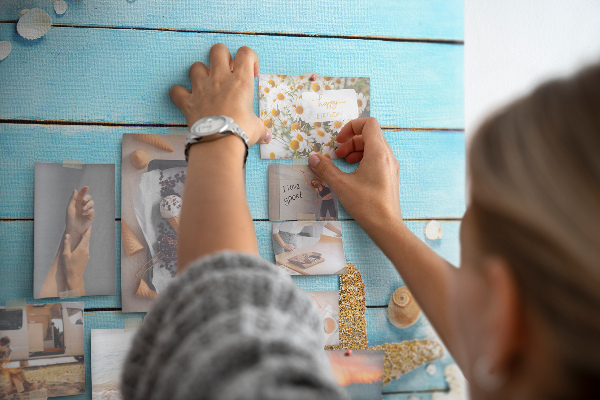 Bild mit Korkrückwand sommerliche Stranderinnerungen mit Muscheln