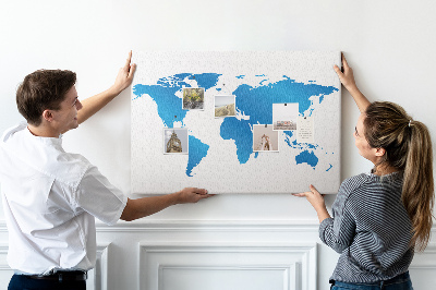 Weltkarte auf Korkrückwand blaue Weltkarte auf weißem Hintergrund