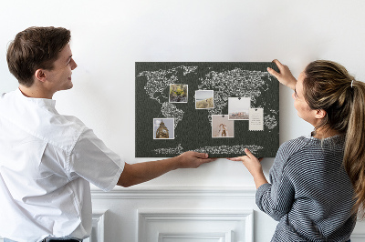 Weltkarte mit Korkrückwand in Textform