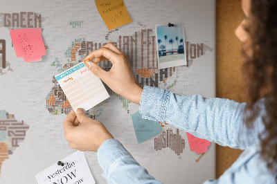Weltkarte mit Ländernamen mit Korkrückwand