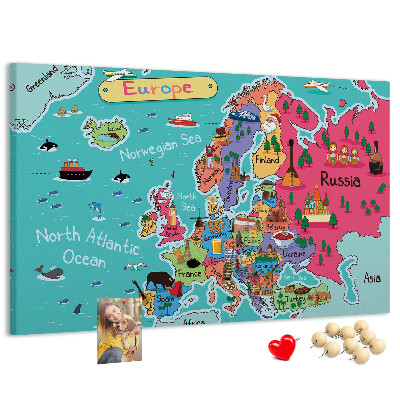 Bunte Europakarte mit Ländernamen auf Korkrückwand