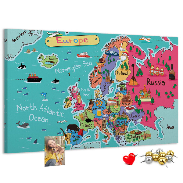 Bunte Europakarte mit Ländernamen auf Korkrückwand
