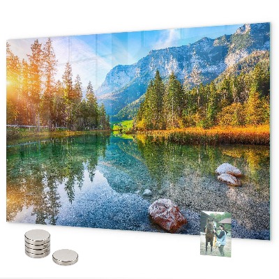 Magnetwand Fluss- und Berglandschaft