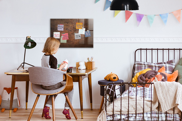 Magnettafel zum schreiben Ein gemütlicher Raum, um Ihre Erinnerungen zu präsentieren