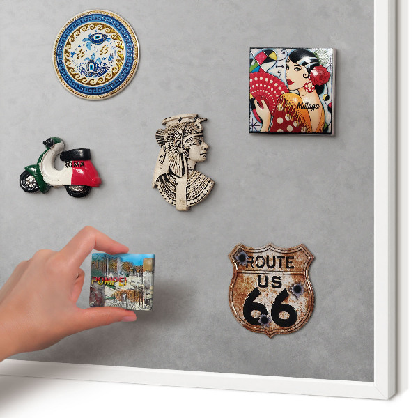 Magnettafel aus Metall für Souvenirs in weißem Rahmen Silberner Nebel