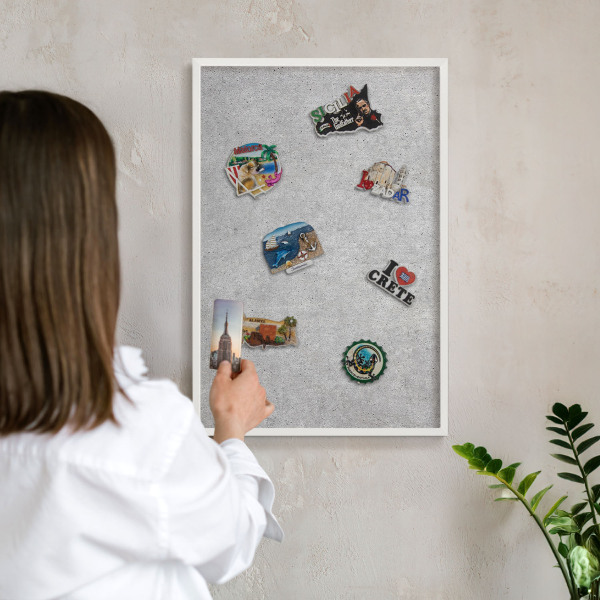 Wand-Magnettafel für Reisesouvenirs mit weißem Rahmen Graue Textur