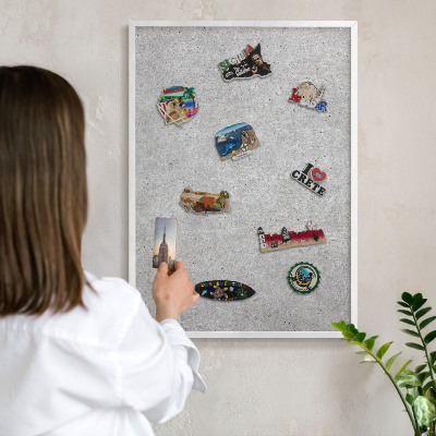 Wand-Magnettafel für Reisesouvenirs mit weißem Rahmen Graue Textur