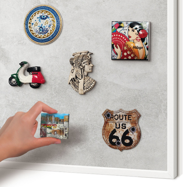 Magnettafel aus Metall für Souvenirs in weißem Rahmen Graue Eleganz