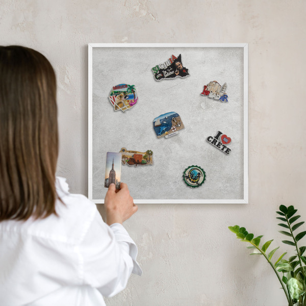 Magnettafel aus Metall für Souvenirs in weißem Rahmen Graue Eleganz