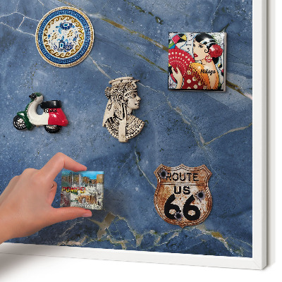 Magnettafel aus Metall für Souvenirs in weißem Rahmen Marmor-Eleganz