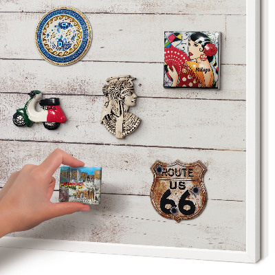 Wand-Magnettafel für Reisesouvenirs mit weißem Rahmen Helles Holz