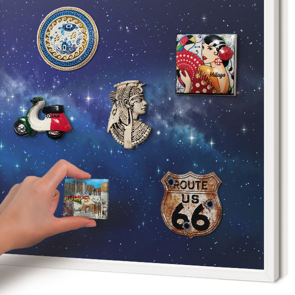 Magnettafel aus Metall für Souvenirs in weißem Rahmen Sternenraum