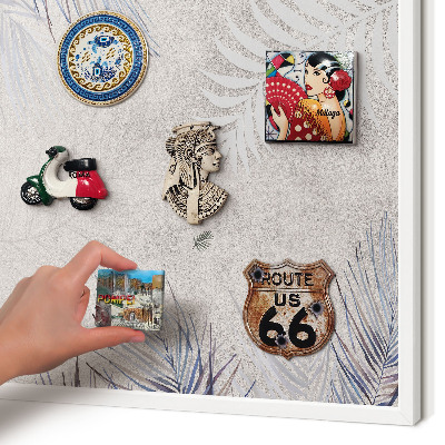 Magnettafel aus Metall für Souvenirs in weißem Rahmen Laubige Eleganz
