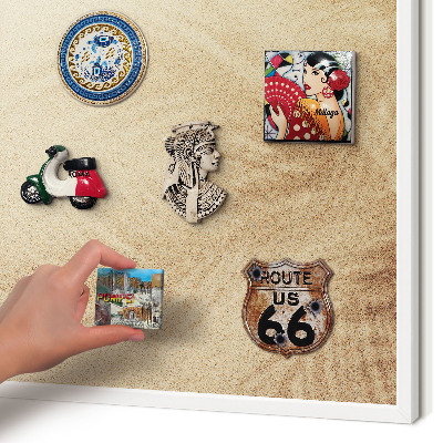 Magnettafel aus Metall für Souvenirs in weißem Rahmen Sandblätter
