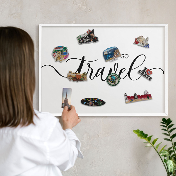 Wand-Magnettafel für Reisesouvenirs mit weißem Rahmen Lass uns zusammen reisen