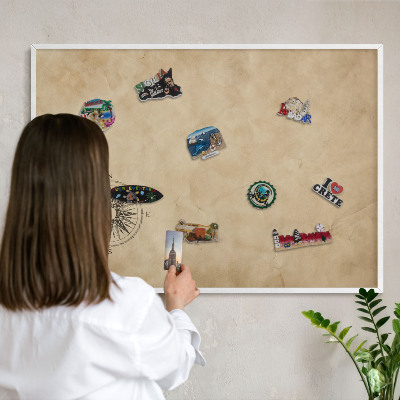 Magnettafel aus Metall für Souvenirs in weißem Rahmen Windrose