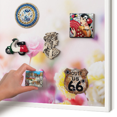 Wand-Magnettafel für Reisesouvenirs mit weißem Rahmen Pastellblumen