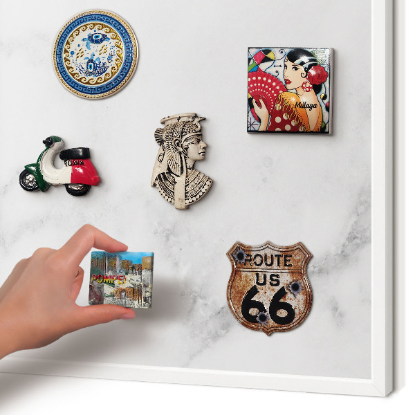 Wand-Magnettafel für Reisesouvenirs mit weißem Rahmen Eleganter Marmor