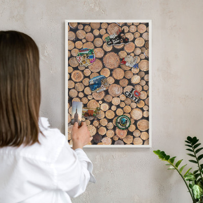 Wand-Magnettafel für Reisesouvenirs mit weißem Rahmen Holzkreise