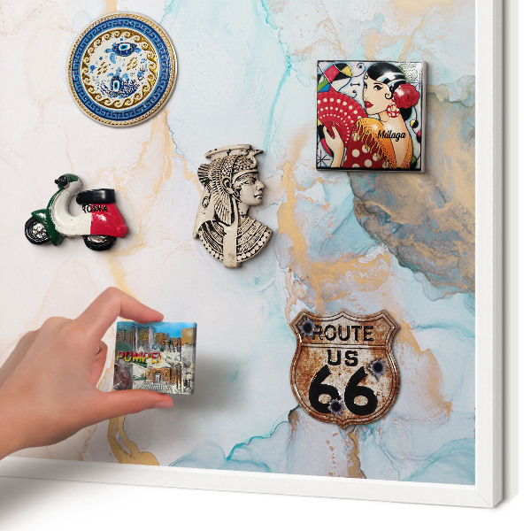 Magnettafel aus Metall für Souvenirs in weißem Rahmen Pastellformen