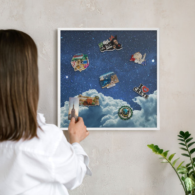 Magnettafel aus Metall für Souvenirs in weißem Rahmen Kosmische Nacht