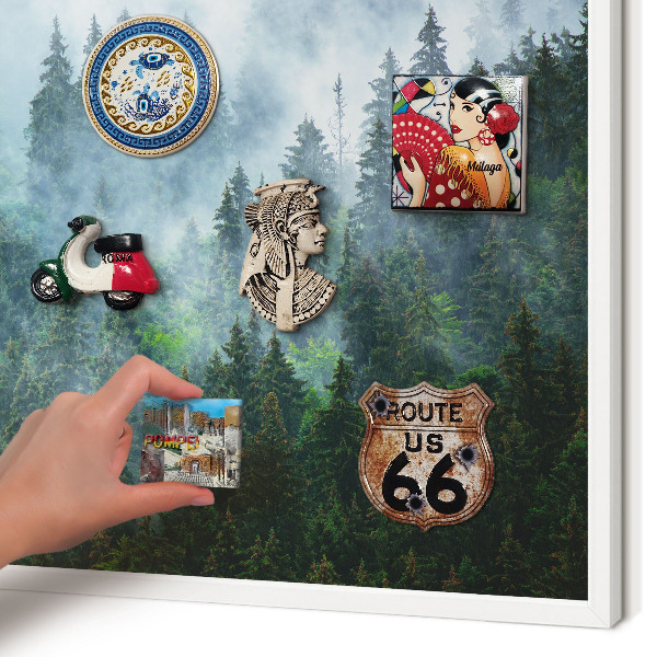 Magnettafel aus Metall für Souvenirs in weißem Rahmen Geheimnisvoller Wald