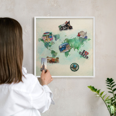 Wand-Magnettafel für Reisesouvenirs mit weißem Rahmen Weltkarte