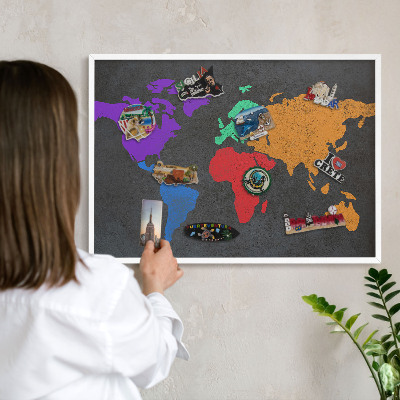 Wand-Magnettafel für Reisesouvenirs mit weißem Rahmen Farbkarte