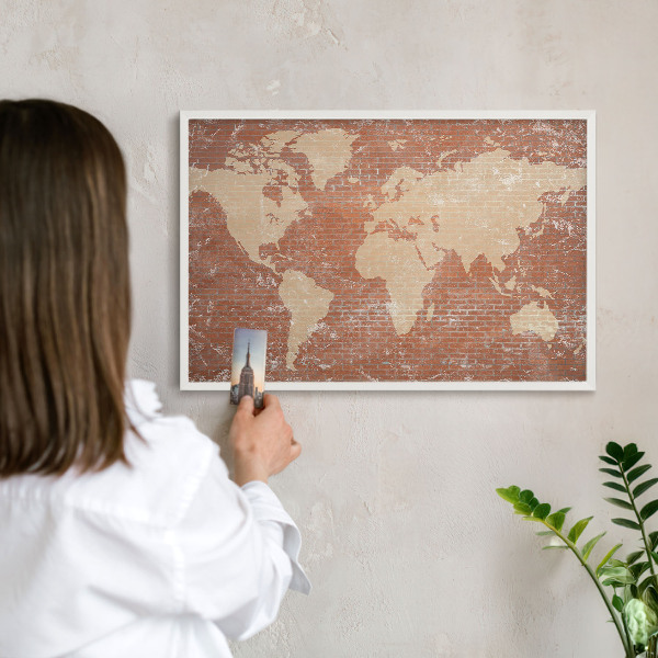 Wand-Magnettafel für Reisesouvenirs mit weißem Rahmen Brick-Karte