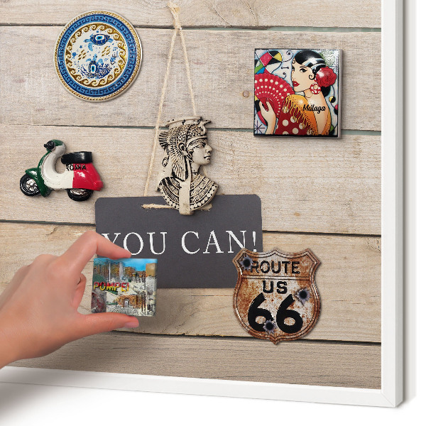 Magnettafel aus Metall für Souvenirs in weißem Rahmen Motivation jeden Tag