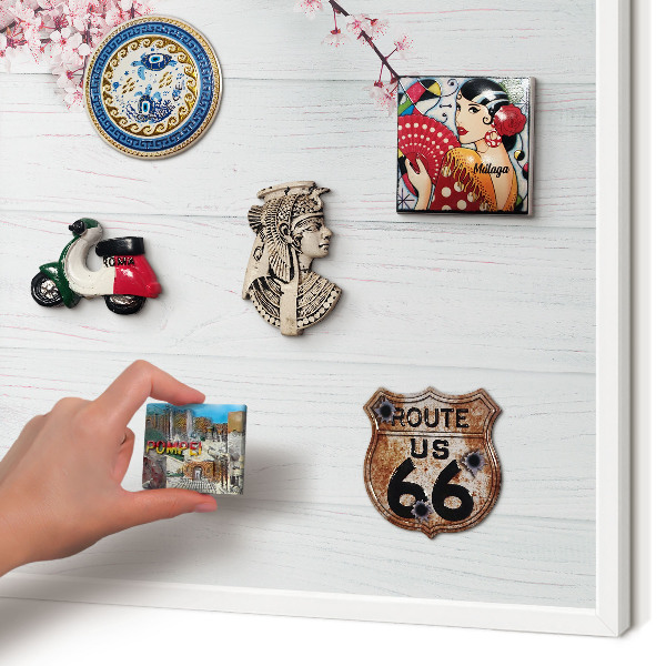 Magnettafel aus Metall für Souvenirs in weißem Rahmen Blühende Eleganz