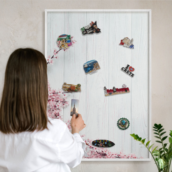 Magnettafel aus Metall für Souvenirs in weißem Rahmen Blühende Eleganz