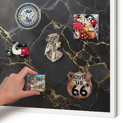 Magnettafel aus Metall für Souvenirs in weißem Rahmen Schwarzer Marmor