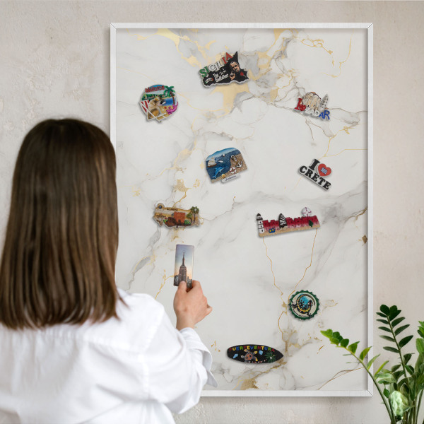 Wand-Magnettafel für Reisesouvenirs mit weißem Rahmen Zarte Eleganz