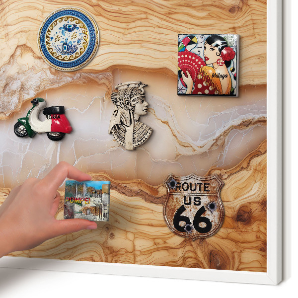 Wand-Magnettafel für Reisesouvenirs mit weißem Rahmen Eleganz aus Holz