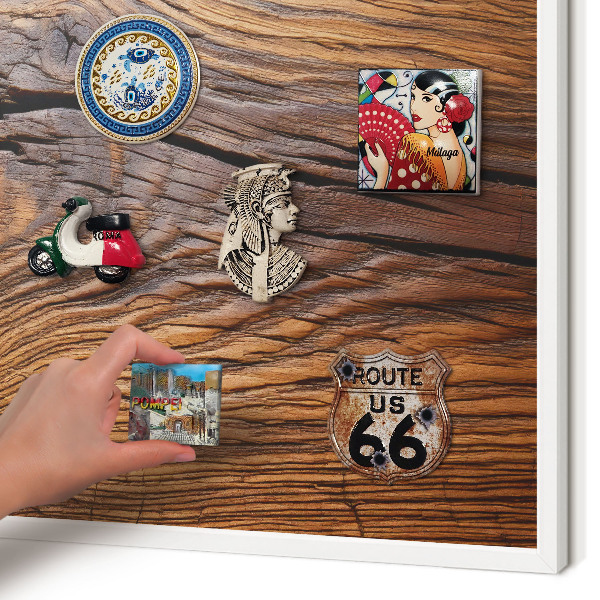 Wand-Magnettafel für Reisesouvenirs mit weißem Rahmen Holzstruktur
