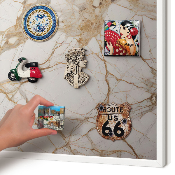 Wand-Magnettafel für Reisesouvenirs mit weißem Rahmen Marmor-Eleganz