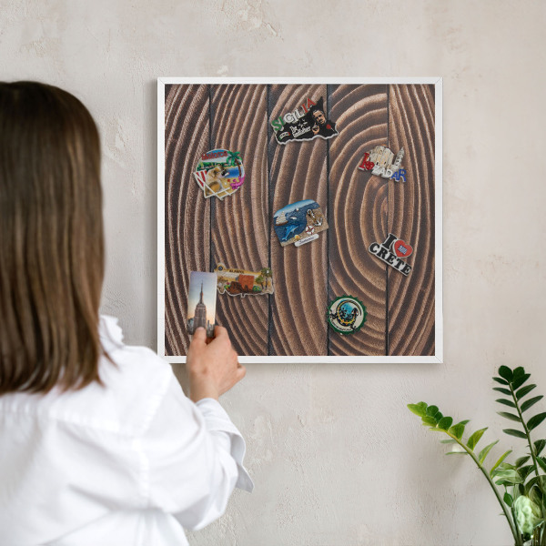 Wand-Magnettafel für Reisesouvenirs mit weißem Rahmen Holzkonstruktion